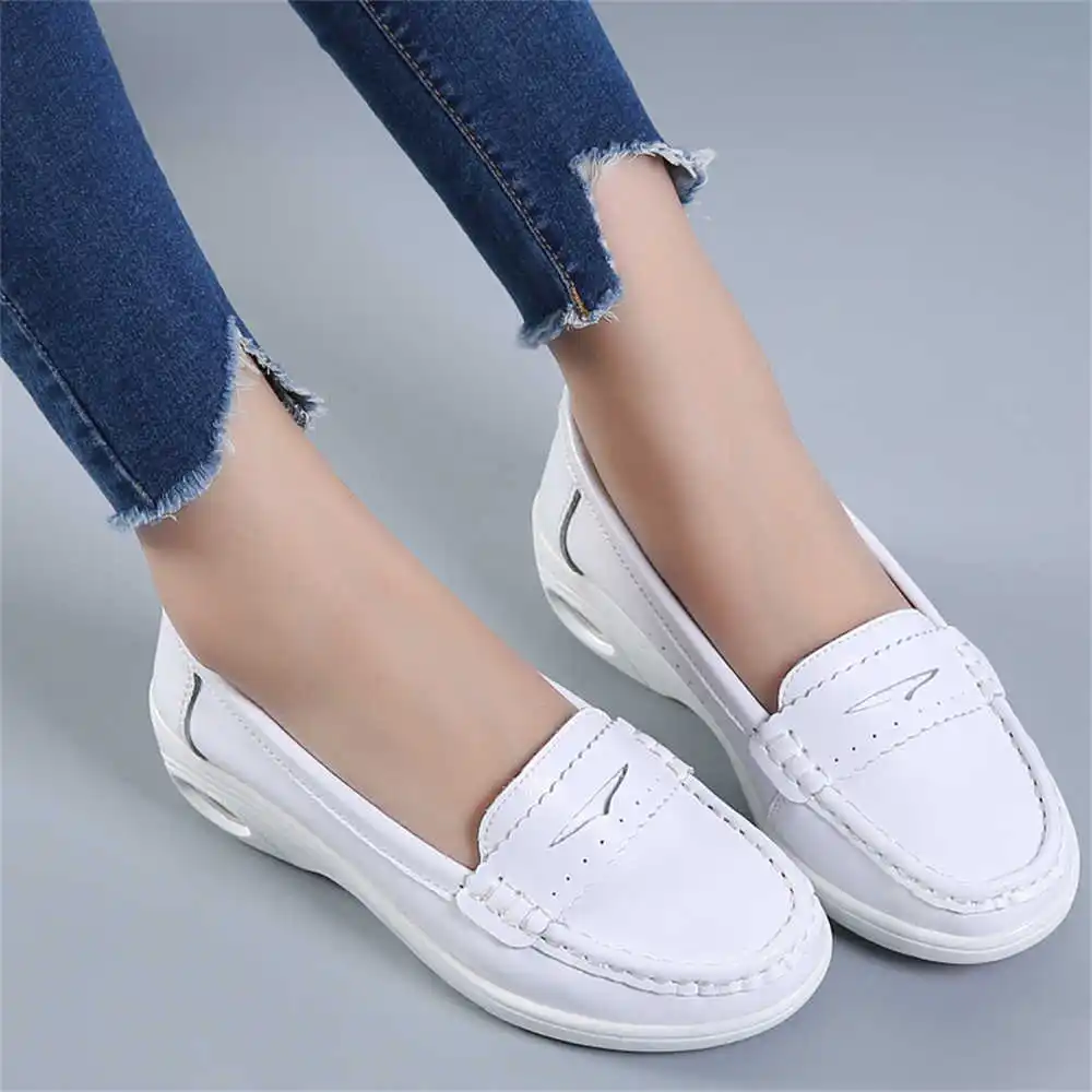 Thick Sole Slipon White Traine - Classic Tech Office Number 评论和价格